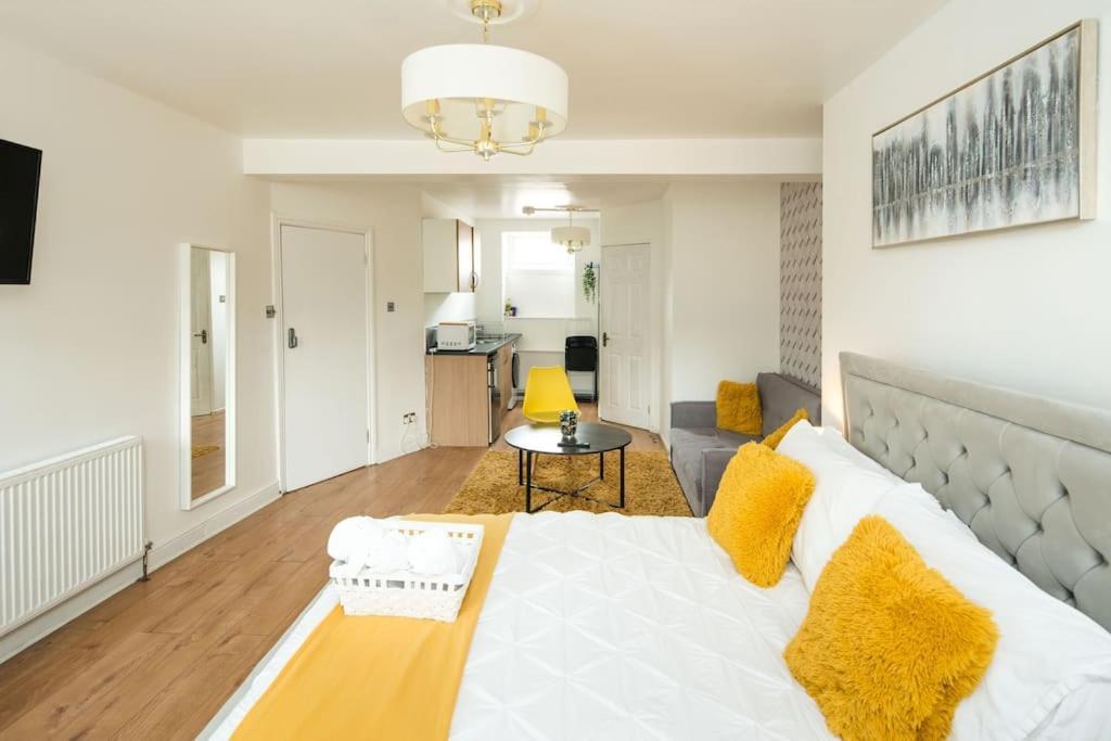 Spacious Studio For Up To 4! Sofa Bed Londres Extérieur photo
