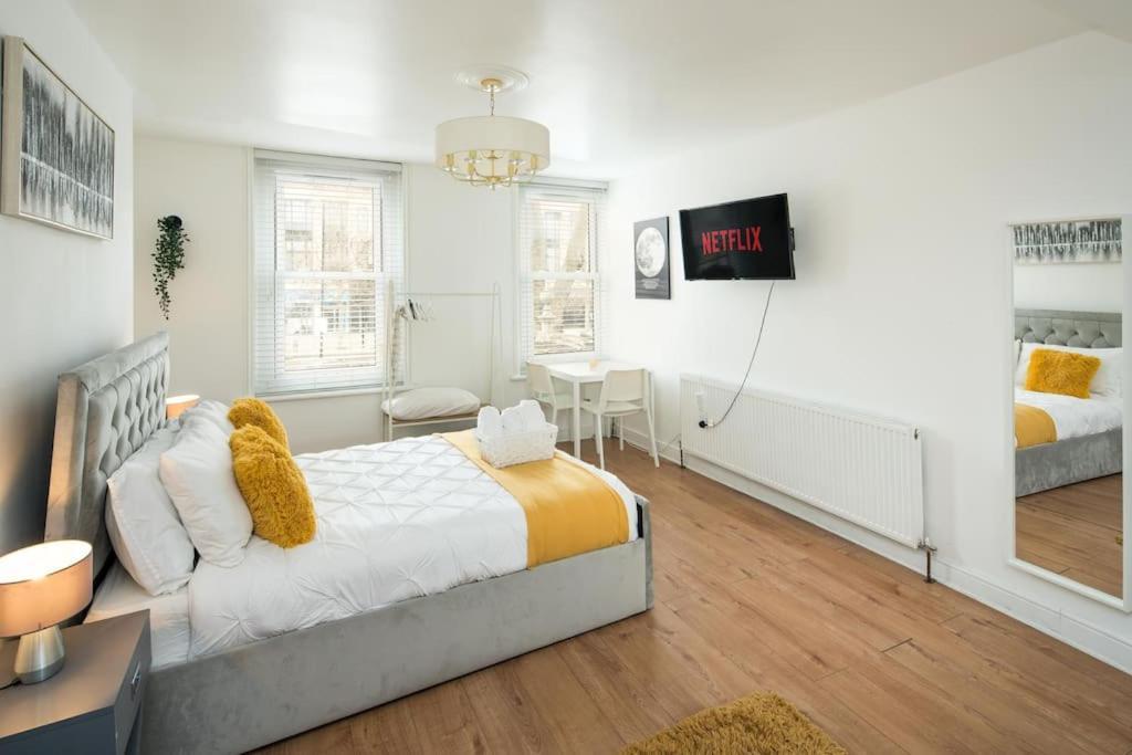 Spacious Studio For Up To 4! Sofa Bed Londres Extérieur photo