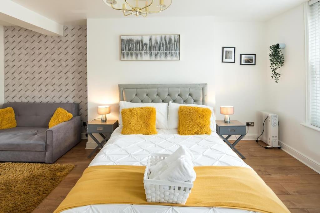 Spacious Studio For Up To 4! Sofa Bed Londres Extérieur photo