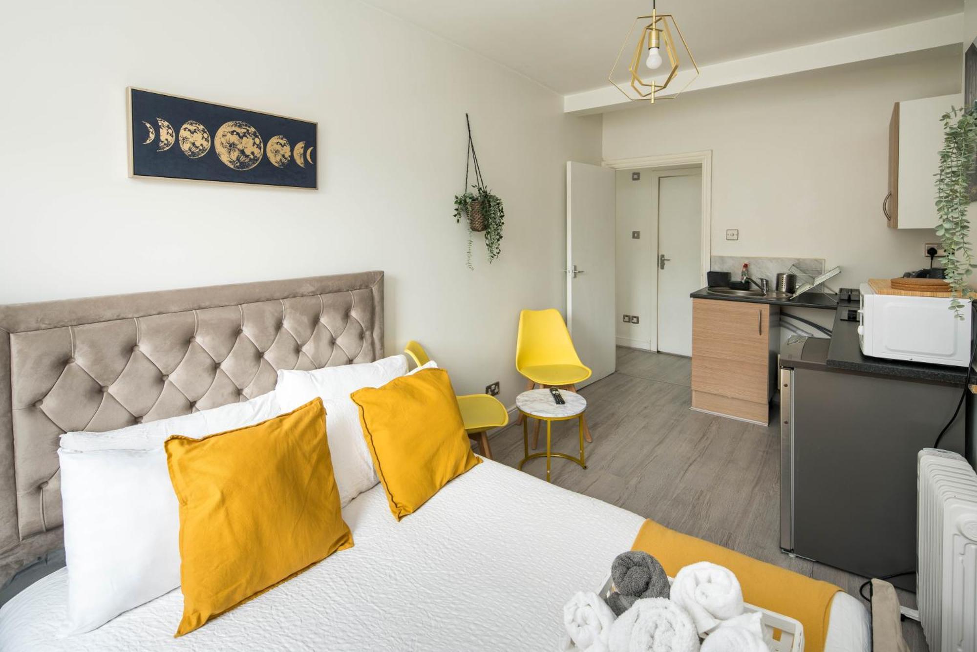 Spacious Studio For Up To 4! Sofa Bed Londres Extérieur photo